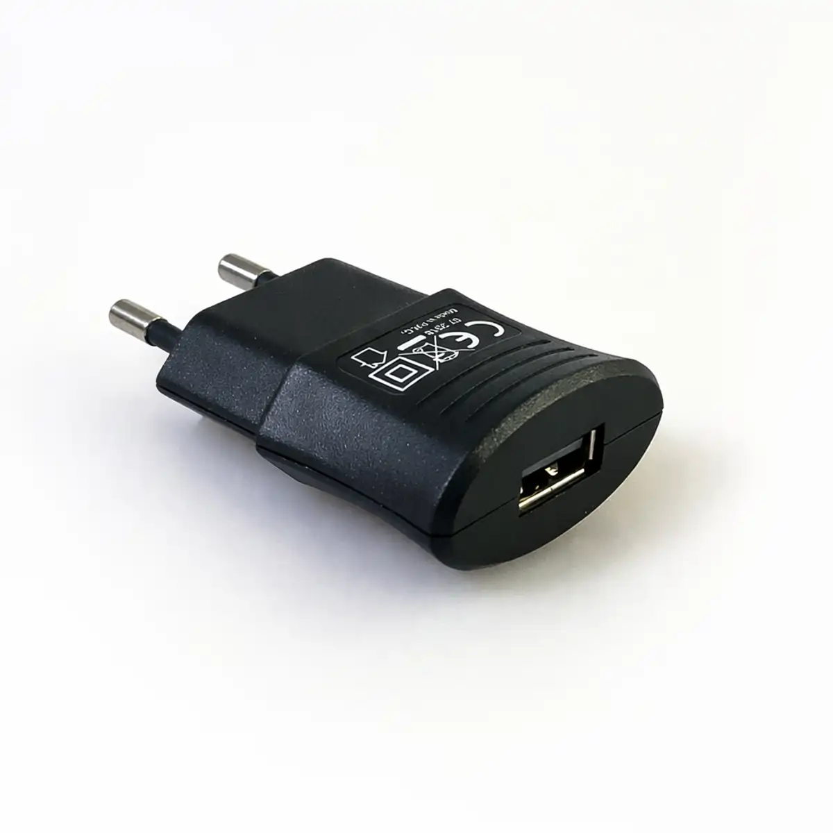 USB nabíjačka USB A / 230V / 5V - 2.1A USB nabíjačka USB A / 230V / 5V - 2.1A