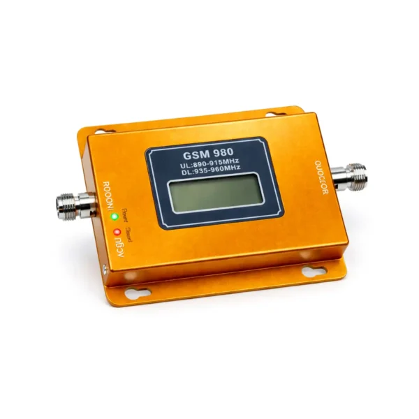 Zosilovač - opakovač TESLA GSM-01 - detailný pohľad Zosilovač - opakovač TESLA GSM-01 - detailný pohľad